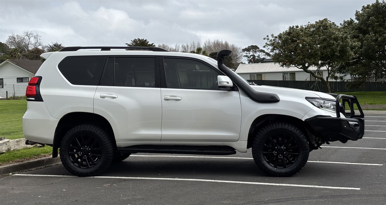 2018 Toyota Landcruiser Prado