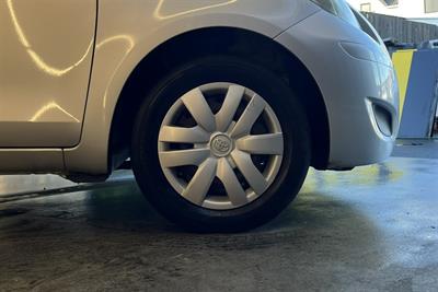2009 Toyota YARIS - Thumbnail