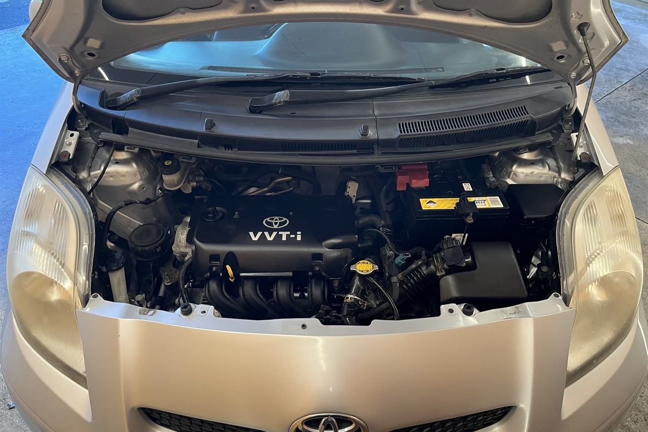 2009 Toyota YARIS