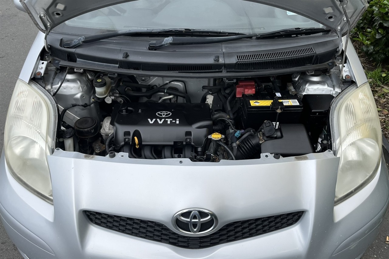 2009 Toyota YARIS