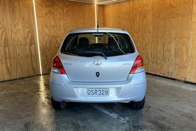 2009 Toyota YARIS - Thumbnail