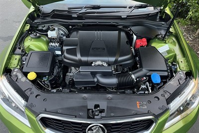 2016 Holden Commodore - Thumbnail
