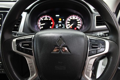 2022 Mitsubishi Triton - Thumbnail