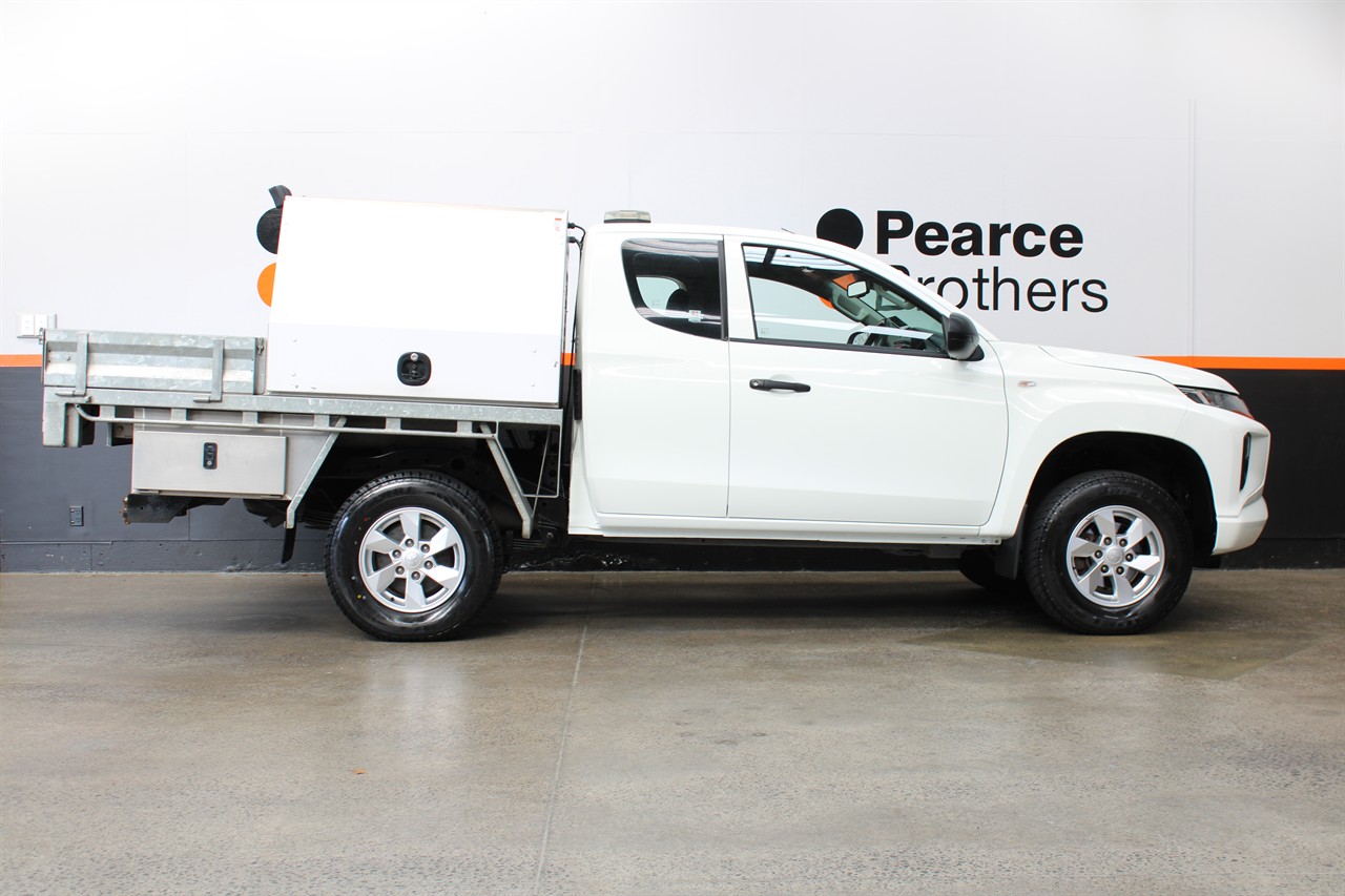 2022 Mitsubishi Triton