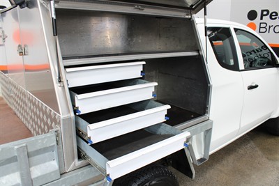 2022 Mitsubishi Triton - Thumbnail