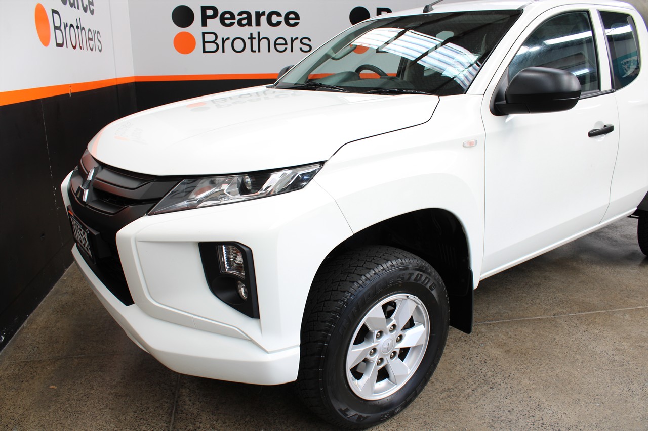 2022 Mitsubishi Triton