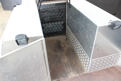 2022 Mitsubishi Triton - Thumbnail