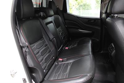 2021 Nissan Navara - Thumbnail