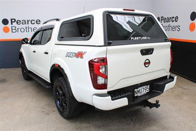 2021 Nissan Navara - Thumbnail