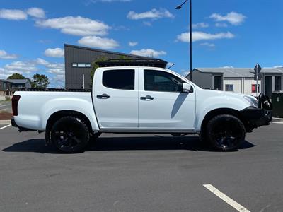 2020 Isuzu D-Max - Thumbnail