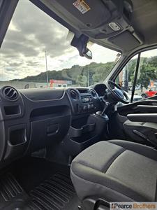 2018 Renault Master Van - Thumbnail