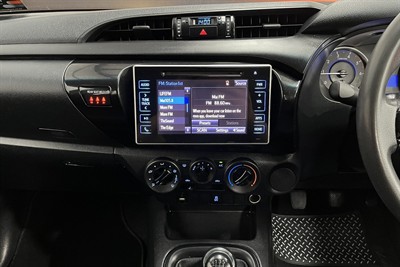 2017 Toyota Hilux - Thumbnail