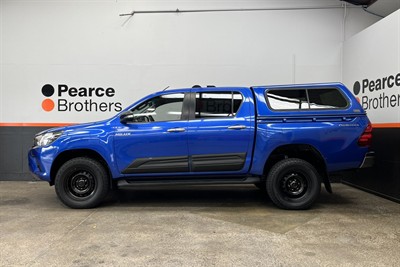 2017 Toyota Hilux - Thumbnail
