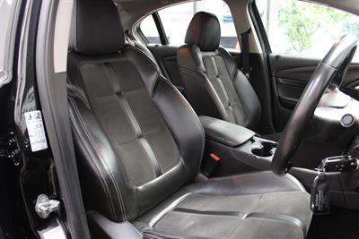 2013 Holden COMMODORE - Thumbnail