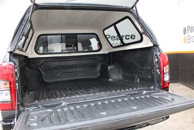 2023 Mitsubishi Triton - Thumbnail