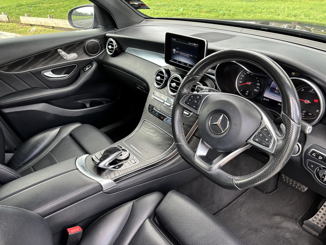 2016 Mercedes-Benz GLC 220