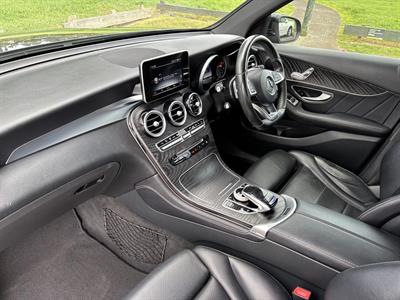 2016 Mercedes-Benz GLC 220 - Thumbnail