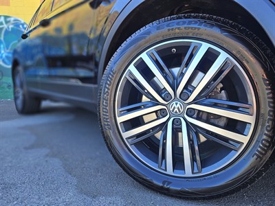 2019 Volkswagen Tiguan - Thumbnail