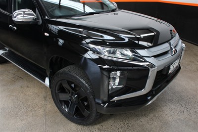 2020 Mitsubishi Triton - Thumbnail