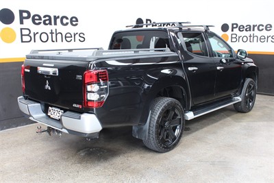 2020 Mitsubishi Triton - Thumbnail