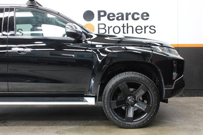 2020 Mitsubishi Triton - Thumbnail