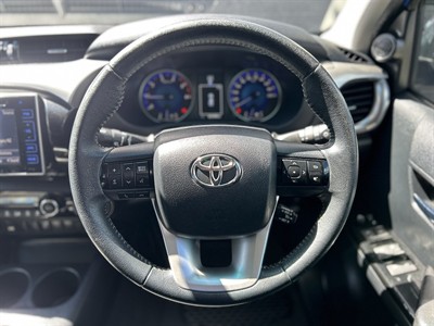 2016 Toyota Hilux - Thumbnail