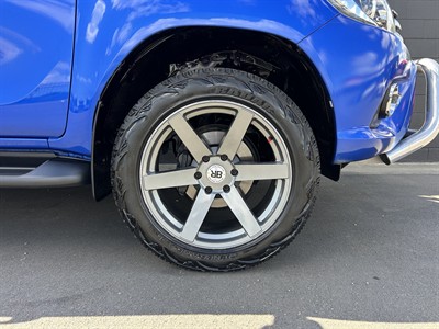 2016 Toyota Hilux - Thumbnail