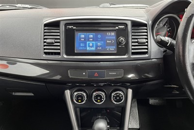 2018 Mitsubishi Lancer - Thumbnail