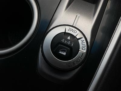 2017 Nissan Pathfinder - Thumbnail