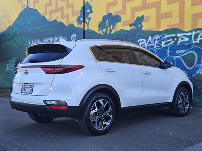 2021 Kia SPORTAGE - Thumbnail