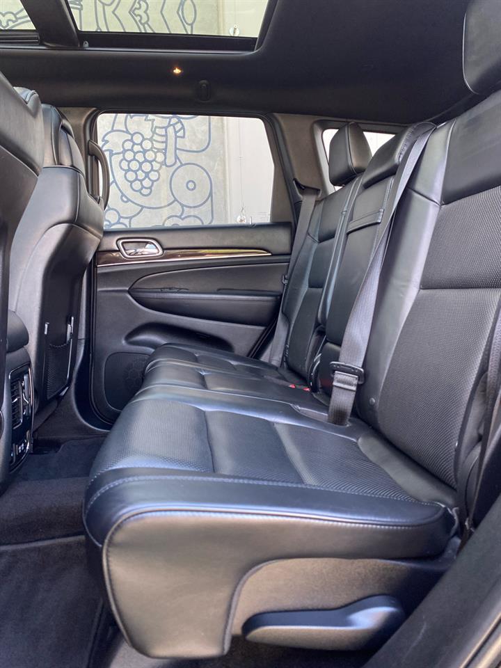 2019 Jeep GRAND CHEROKEE