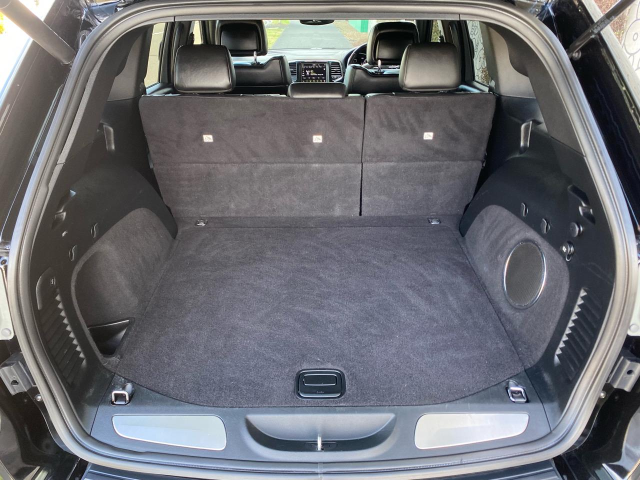 2019 Jeep GRAND CHEROKEE