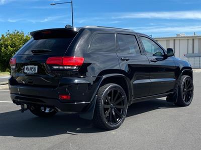 2019 Jeep GRAND CHEROKEE - Thumbnail