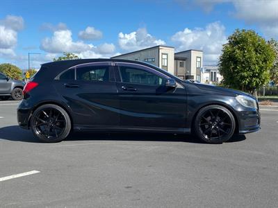 2013 Mercedes-Benz A180 - Thumbnail