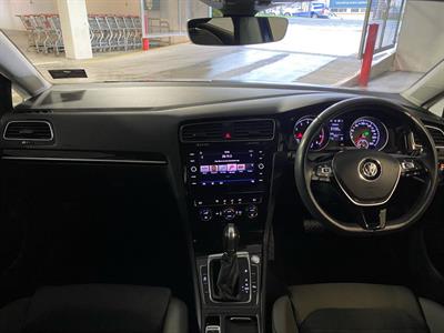 2018 Volkswagen Golf - Thumbnail
