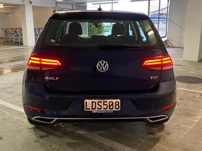 2018 Volkswagen Golf - Thumbnail
