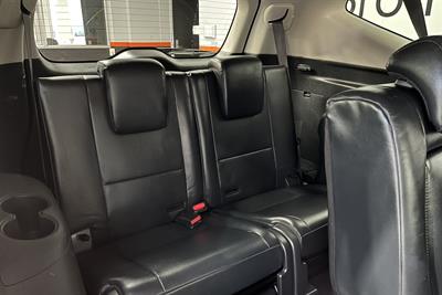 2017 Mitsubishi Pajero Sport - Thumbnail