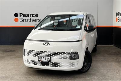 2021 Hyundai Staria - Thumbnail