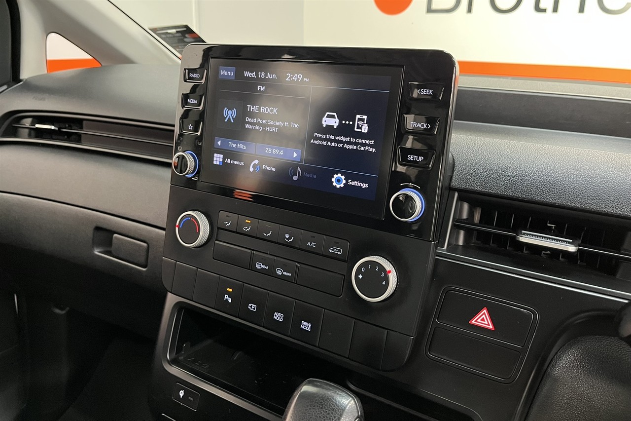 2021 Hyundai Staria