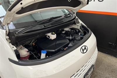 2021 Hyundai Staria - Thumbnail