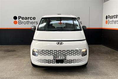 2021 Hyundai Staria - Thumbnail