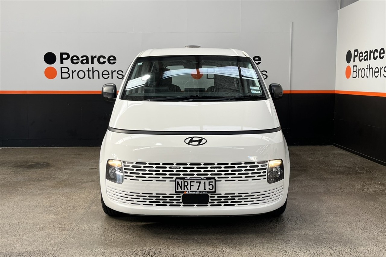 2021 Hyundai Staria