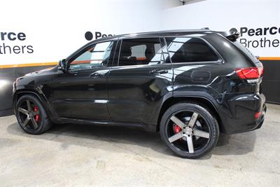2016 Jeep Grand Cherokee - Thumbnail