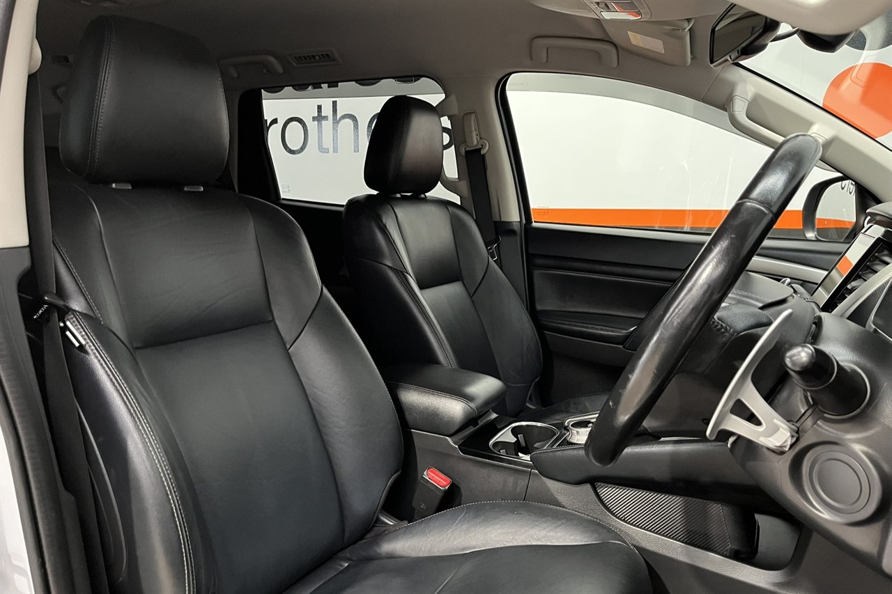 2020 Mitsubishi Pajero Sport