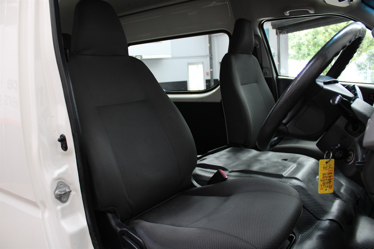 2010 Toyota Hiace