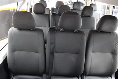2010 Toyota Hiace - Thumbnail