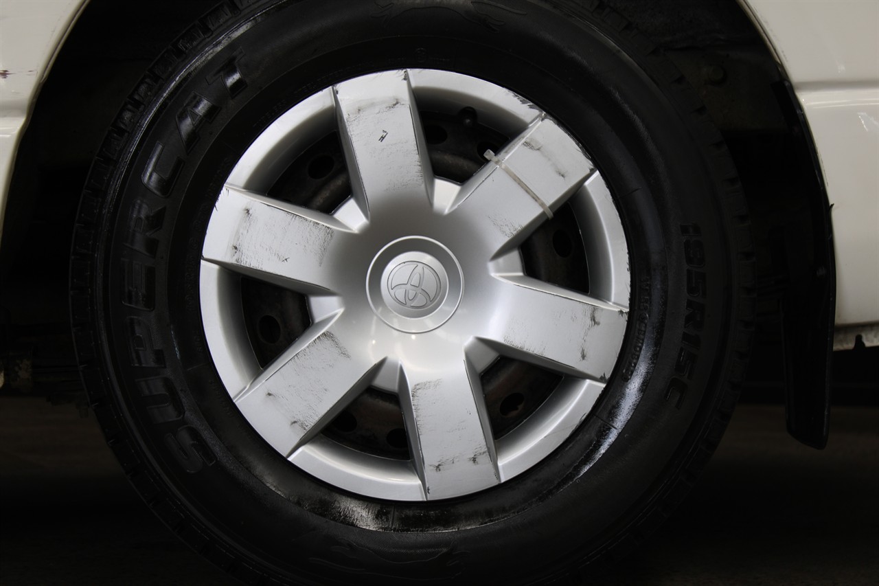 2010 Toyota Hiace