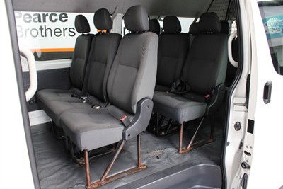2010 Toyota Hiace - Thumbnail