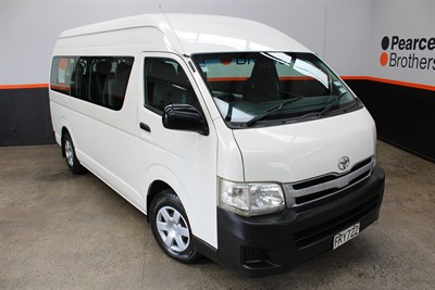 2010 Toyota Hiace - Thumbnail