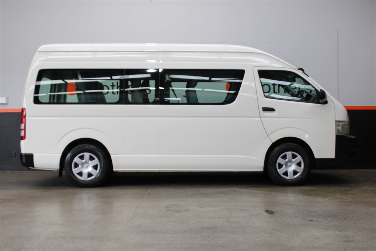 2010 Toyota Hiace